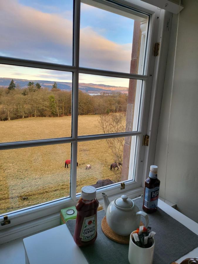 Langhouse Castle Bed And Breakfast Inverkip Екстер'єр фото