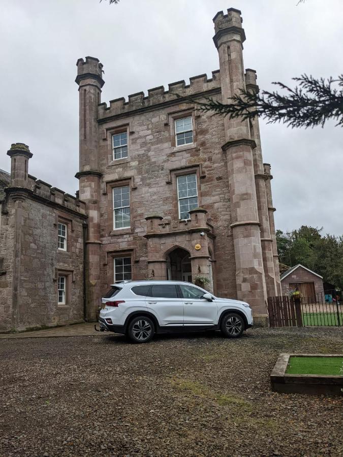 Langhouse Castle Bed And Breakfast Inverkip Екстер'єр фото