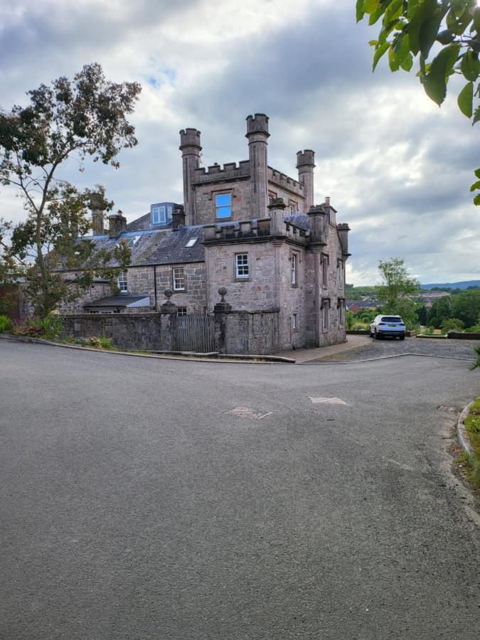 Langhouse Castle Bed And Breakfast Inverkip Екстер'єр фото