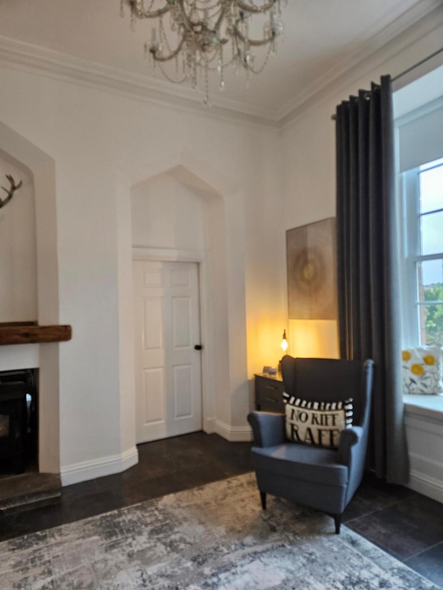 Langhouse Castle Bed And Breakfast Inverkip Екстер'єр фото